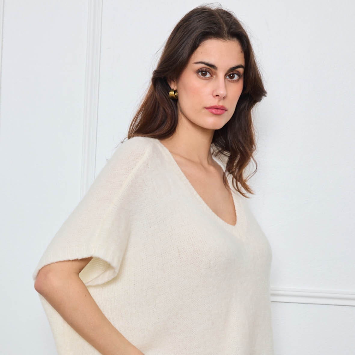 COL V OVERSIZED SANS MANCHES MILIE BLANC