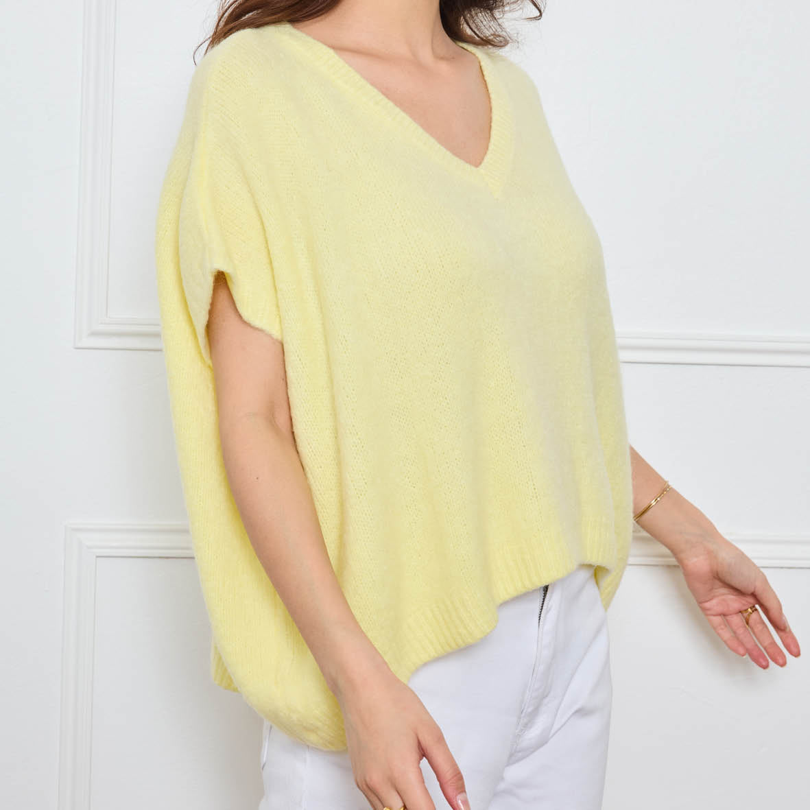 COL V OVERSIZED SANS MANCHES MILIE JAUNE POUSSIN
