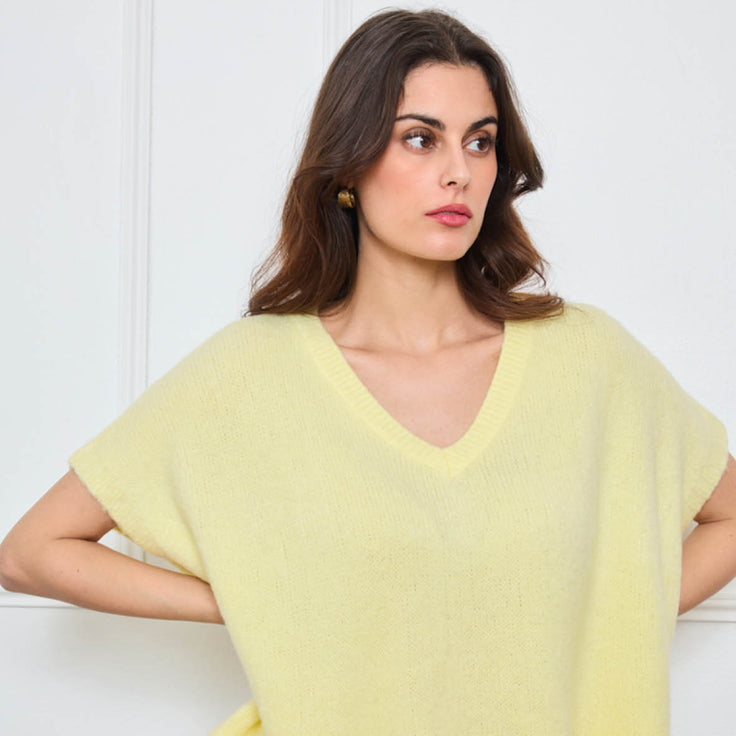 PULL COL V OVERSIZED SANS MANCHES MILIE JAUNE POUSSIN