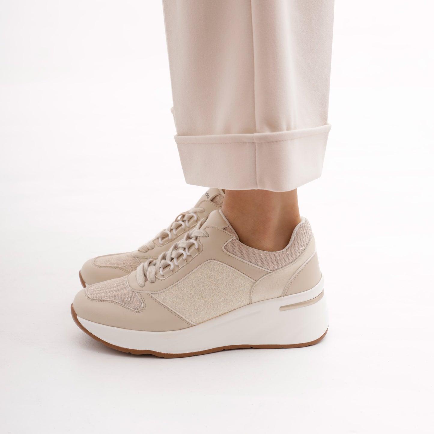 NEVIO BEIGE