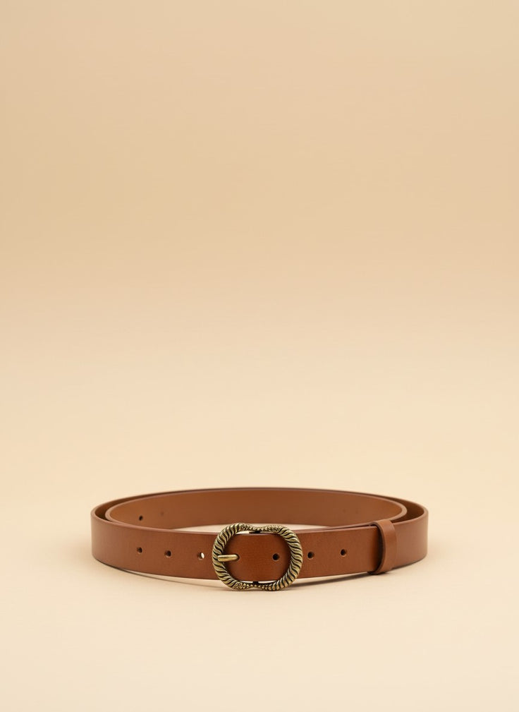 André Luma camel genuine leather belt with ornate antique gold buckle. Perfect for jeans or dresses.