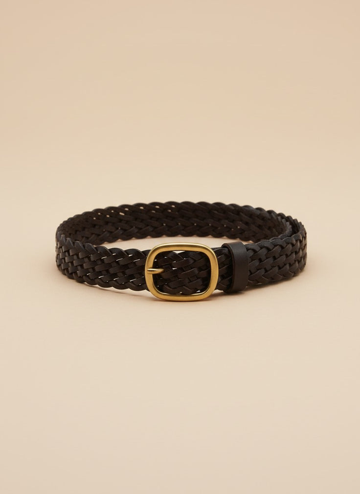 André Solea marron braided leather belt with gold buckle. Elegant and discreet, perfect for cinching dresses or trousers.