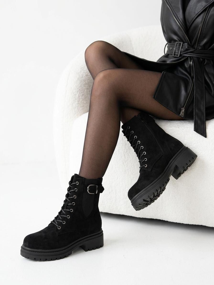 AVA NOIR