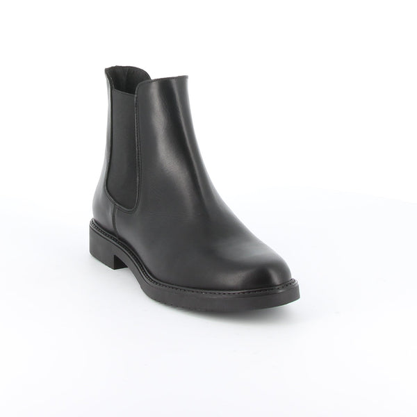 BOOTS BRUNETTE NOIR - André