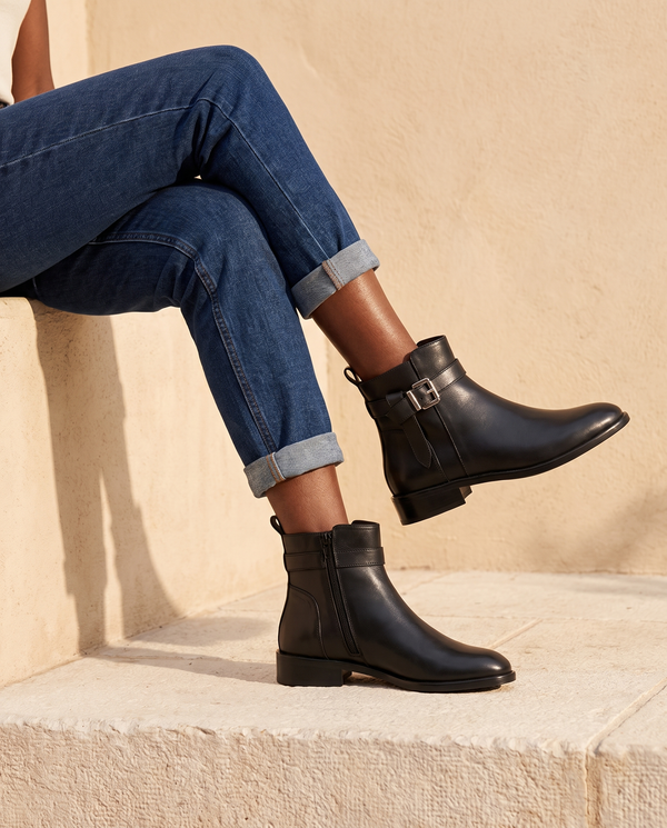 Boots CACTUS noir portées, cadrage jambes