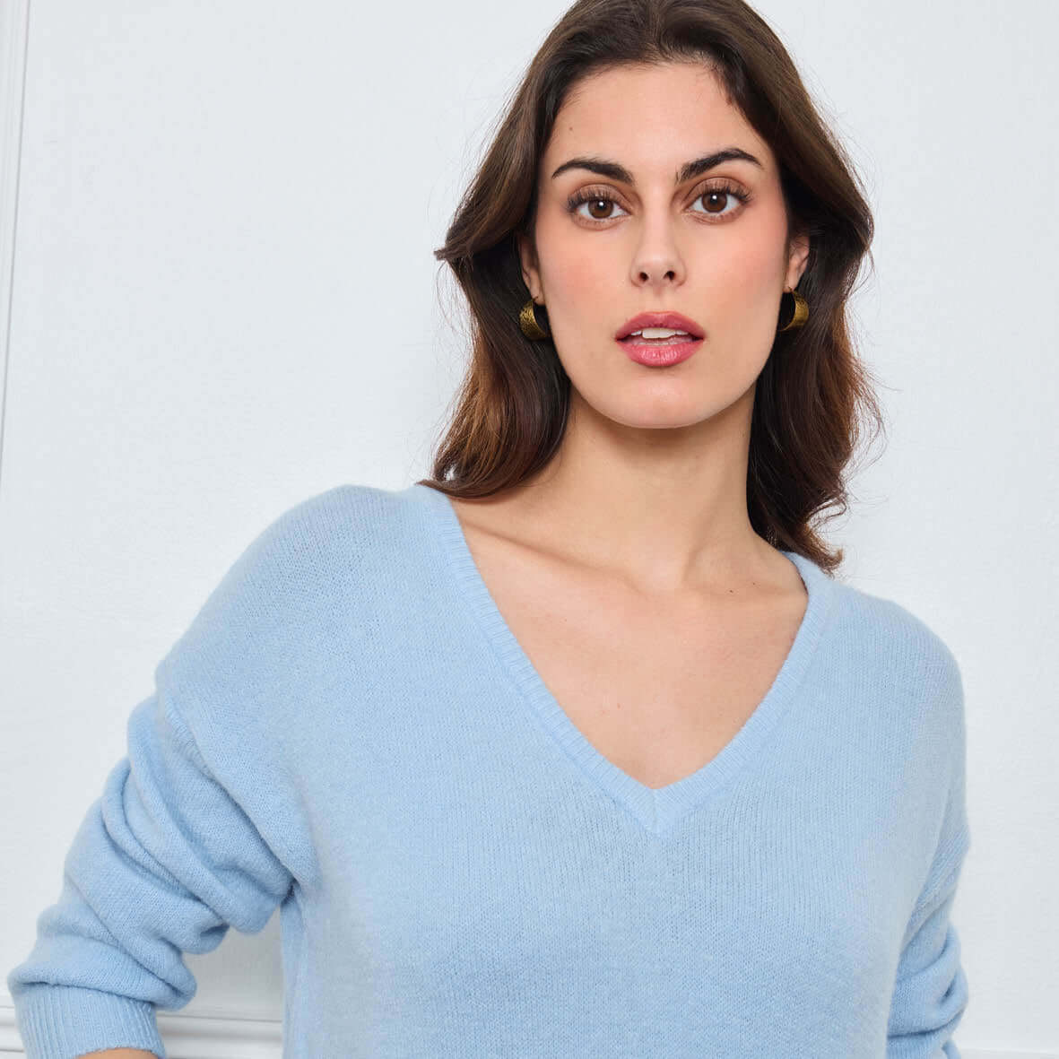 COL V OPALINE BLEU CLAIR