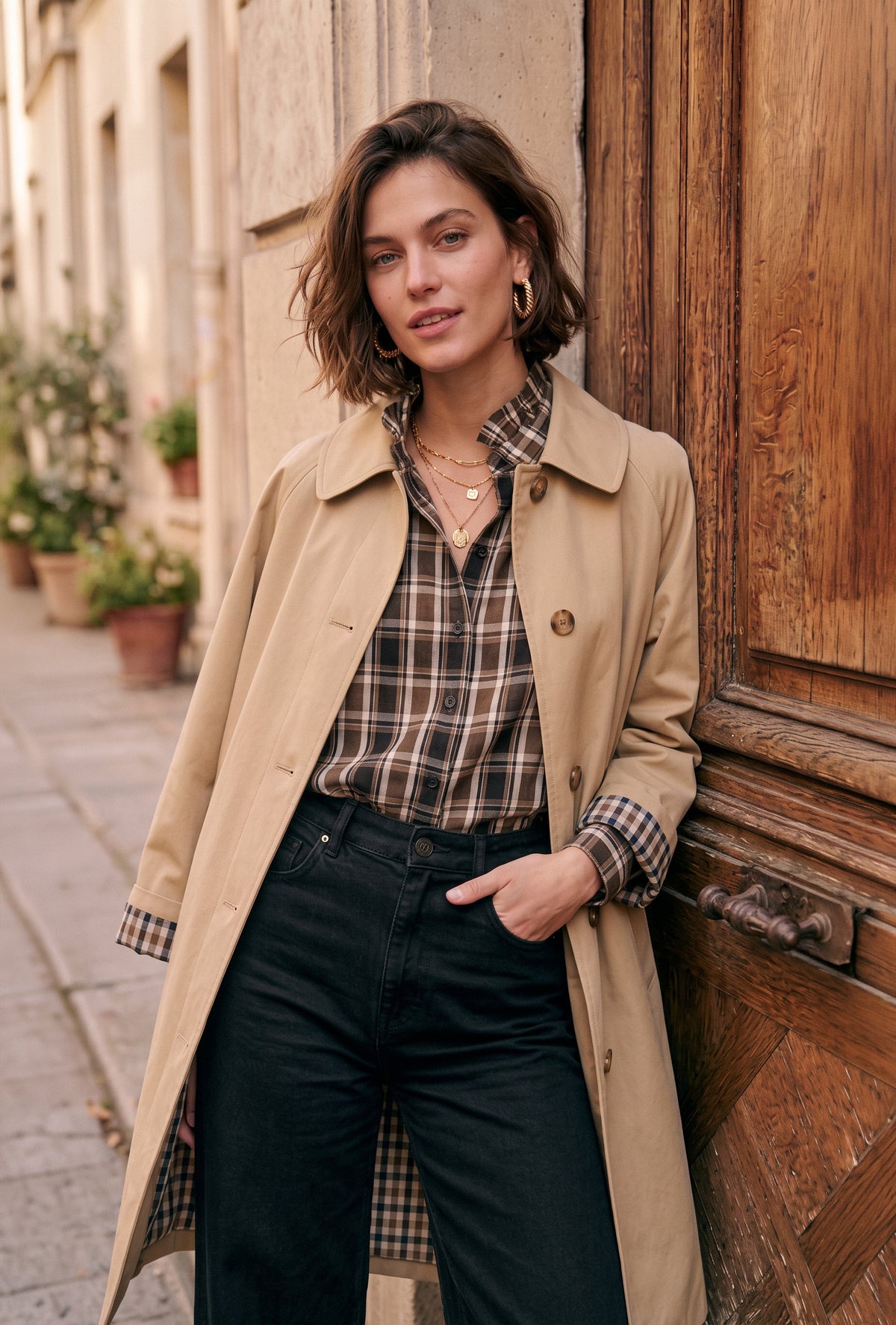 DALILA BEIGE
