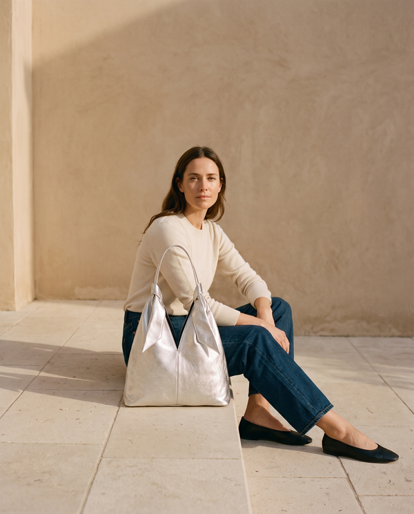 Sac DAUPHINE argent Maison André porté