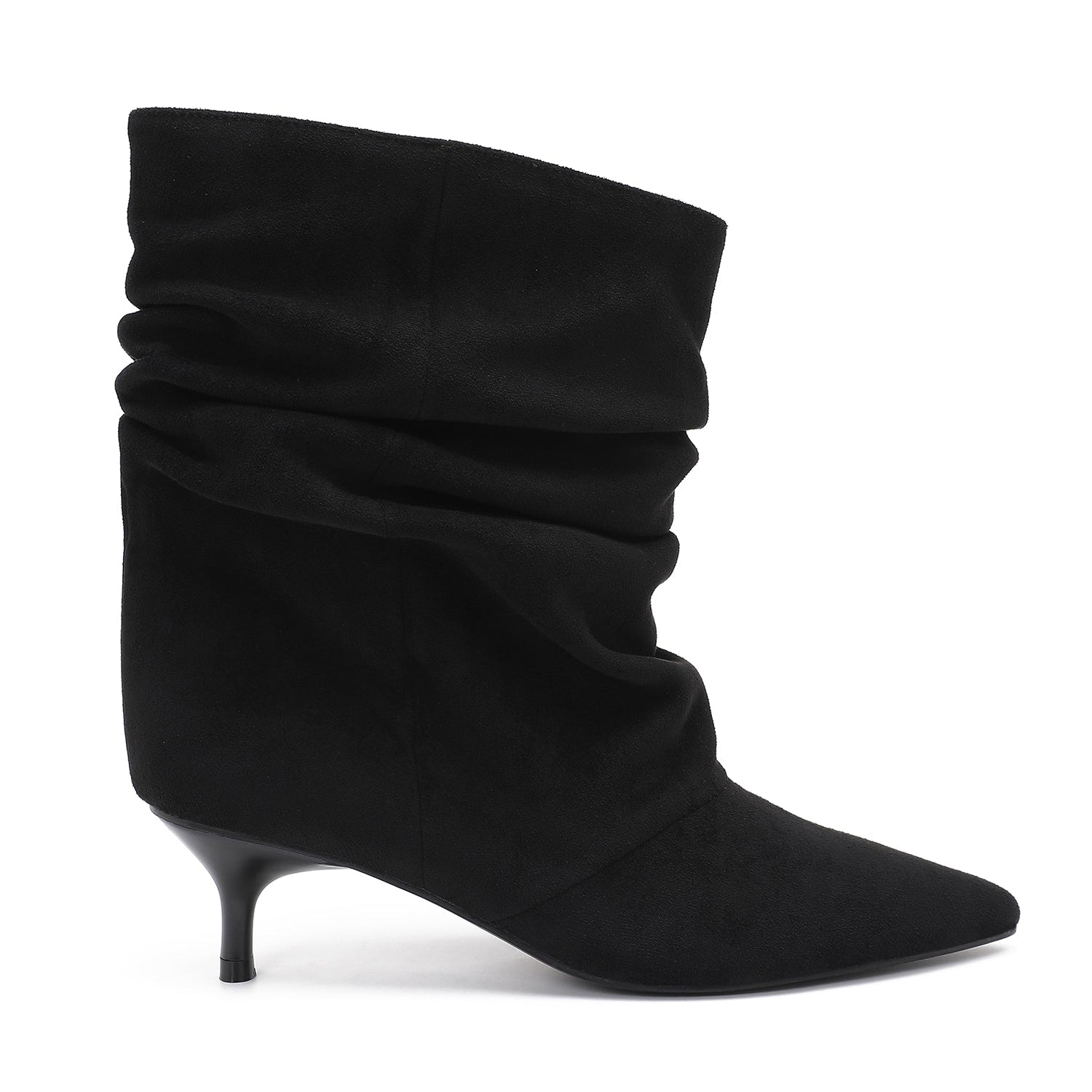 DELIA NOIR