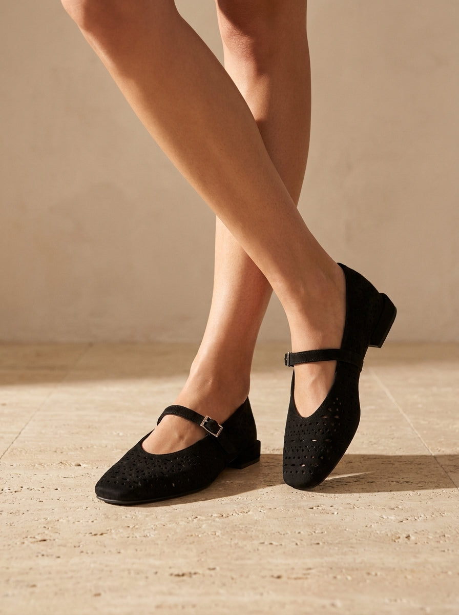 DOSSIA NOIR SUEDE — porté éditorial