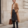 Botte LOANA noir portée avec sac, silhouette en pied