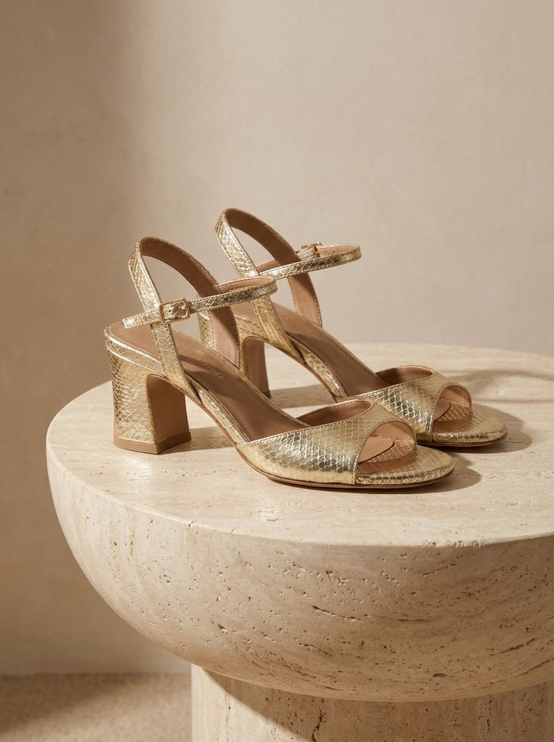 MARTHA PYTHON DORÉ — nature morte