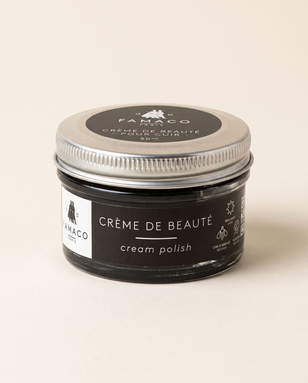 Crème de Beauté Famaco en pommadier, packshot sur fond clair