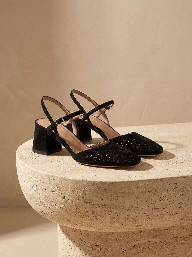 ROSSIA NOIR SUEDE — nature morte