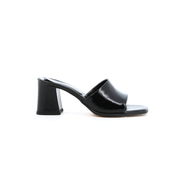 SCARPINA NOIR VERNI - MULE