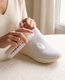 Sneakers Shampoo Famaco en utilisation sur une chaussure André